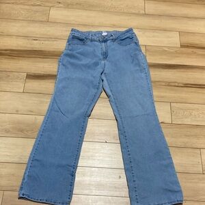 Mid rise boot cut size 15 jeans